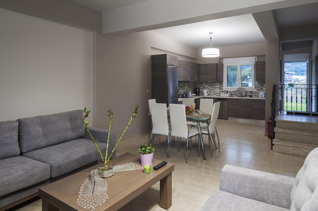 4 Seasons Villas Платарія Номер фото